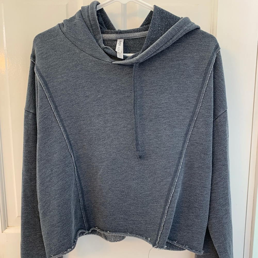 Cropped RVCA hoodie